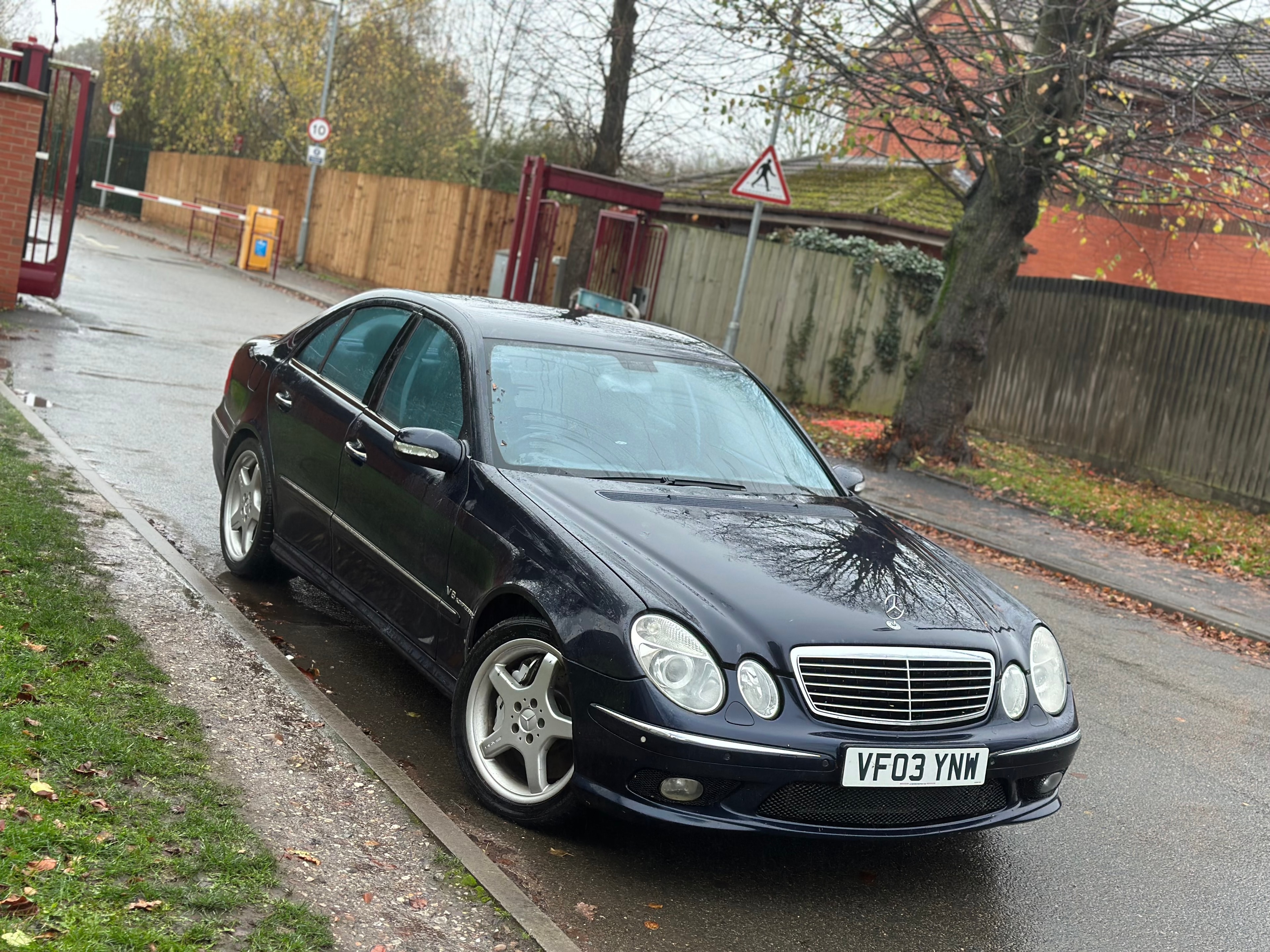 2003 Mercedes-Benz E55 AMG Kompressor 4dr Saloon